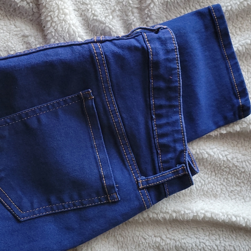 Jeans - Picture 3 of 3